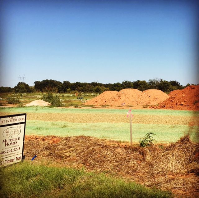 EXCLUSIVE BUILDER IN VINTAGE CREEK