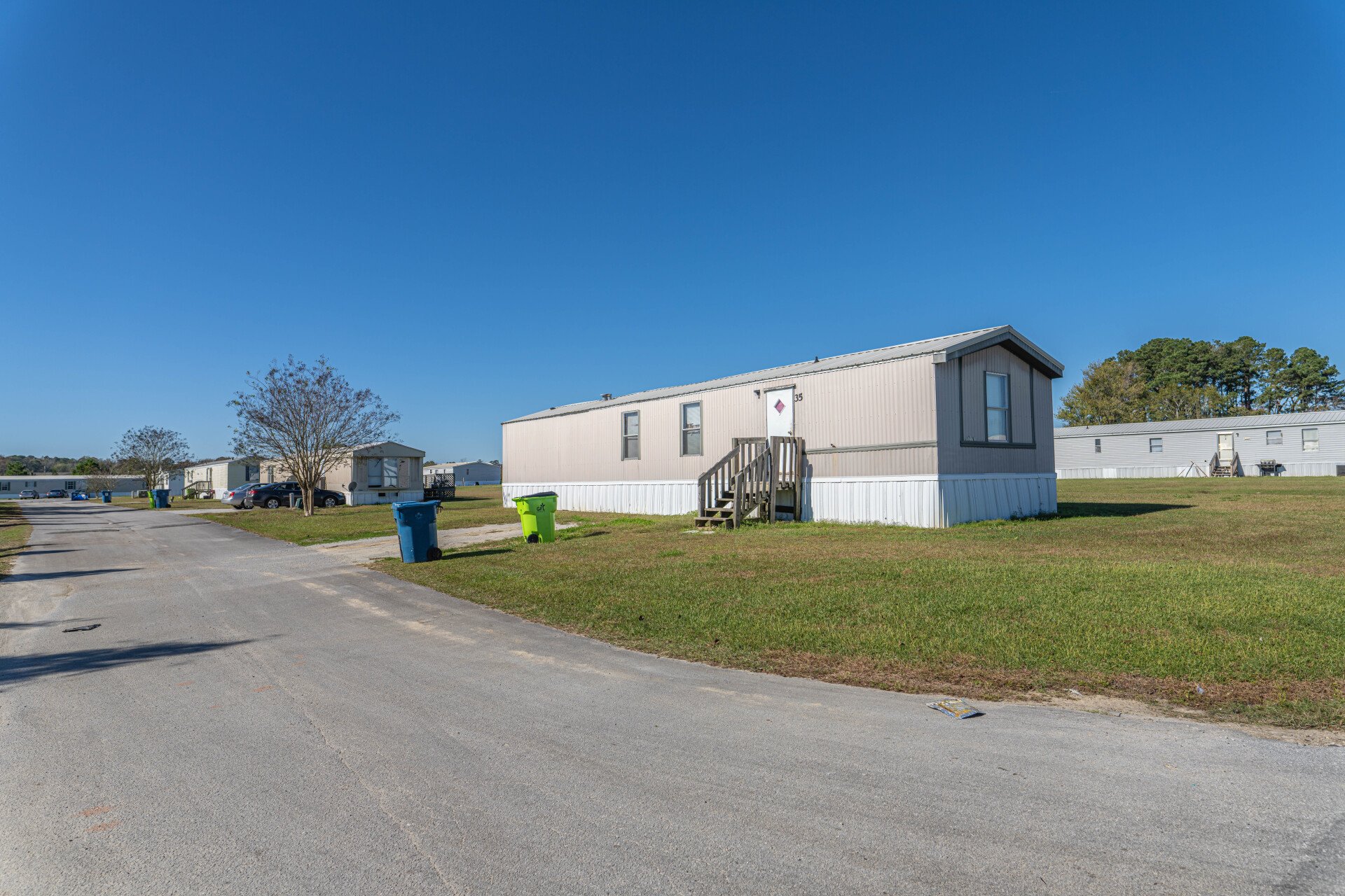 TRG Living Lakeside Mobile Home Community