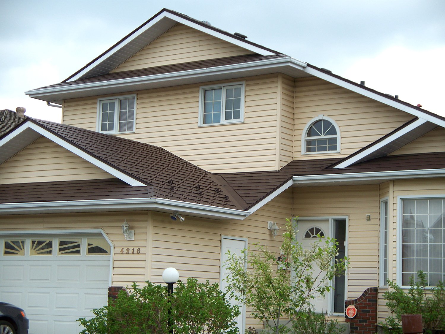 Alberta's BEST ROOF™ — Interlock® METAL ROOFING — Calgary / Edmonton