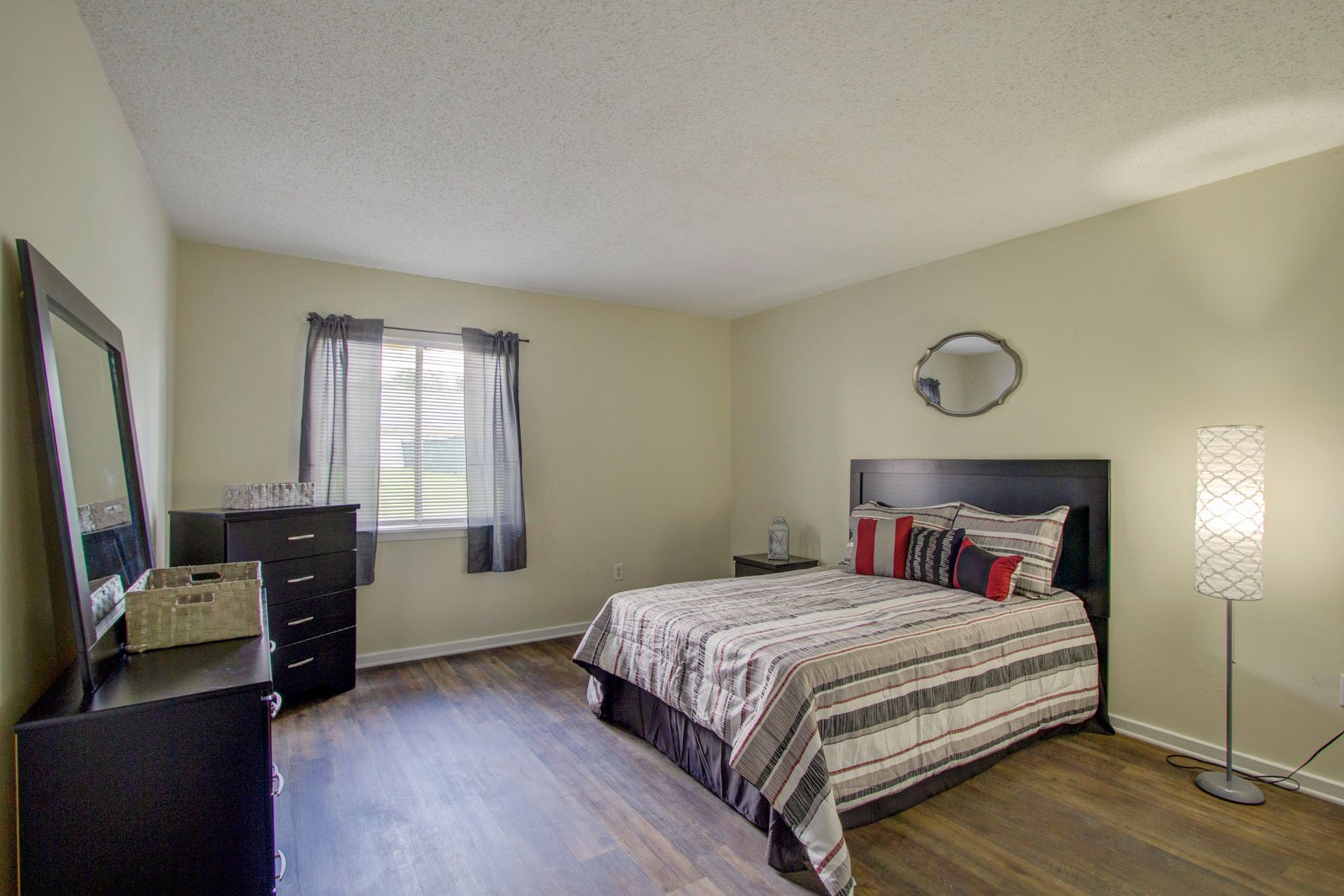 Photo Gallery Jackson Valley Apartments, Jackson, MS