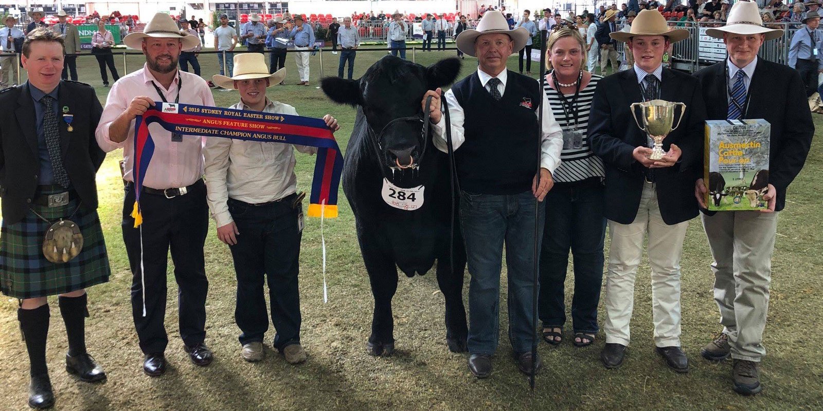 People of killain angus banner