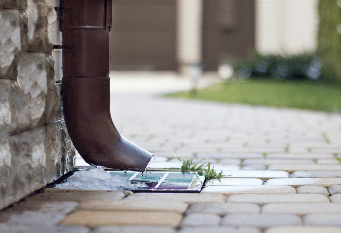 Gutter cleaning, Gutter Repair, Downpipe Cleaning, Staines