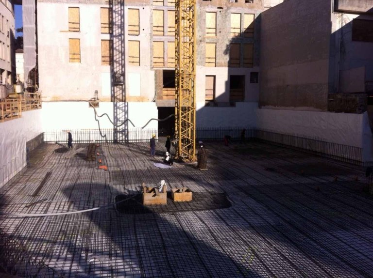 gru per sollevamento materiali edili