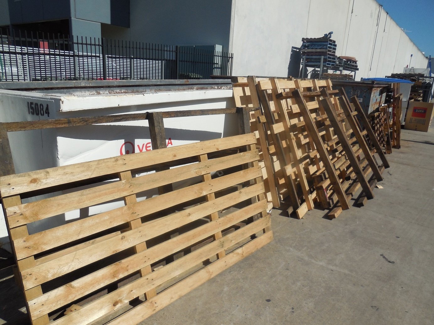 Brisbane Pallet Recyclers Buy and Sell Pallets