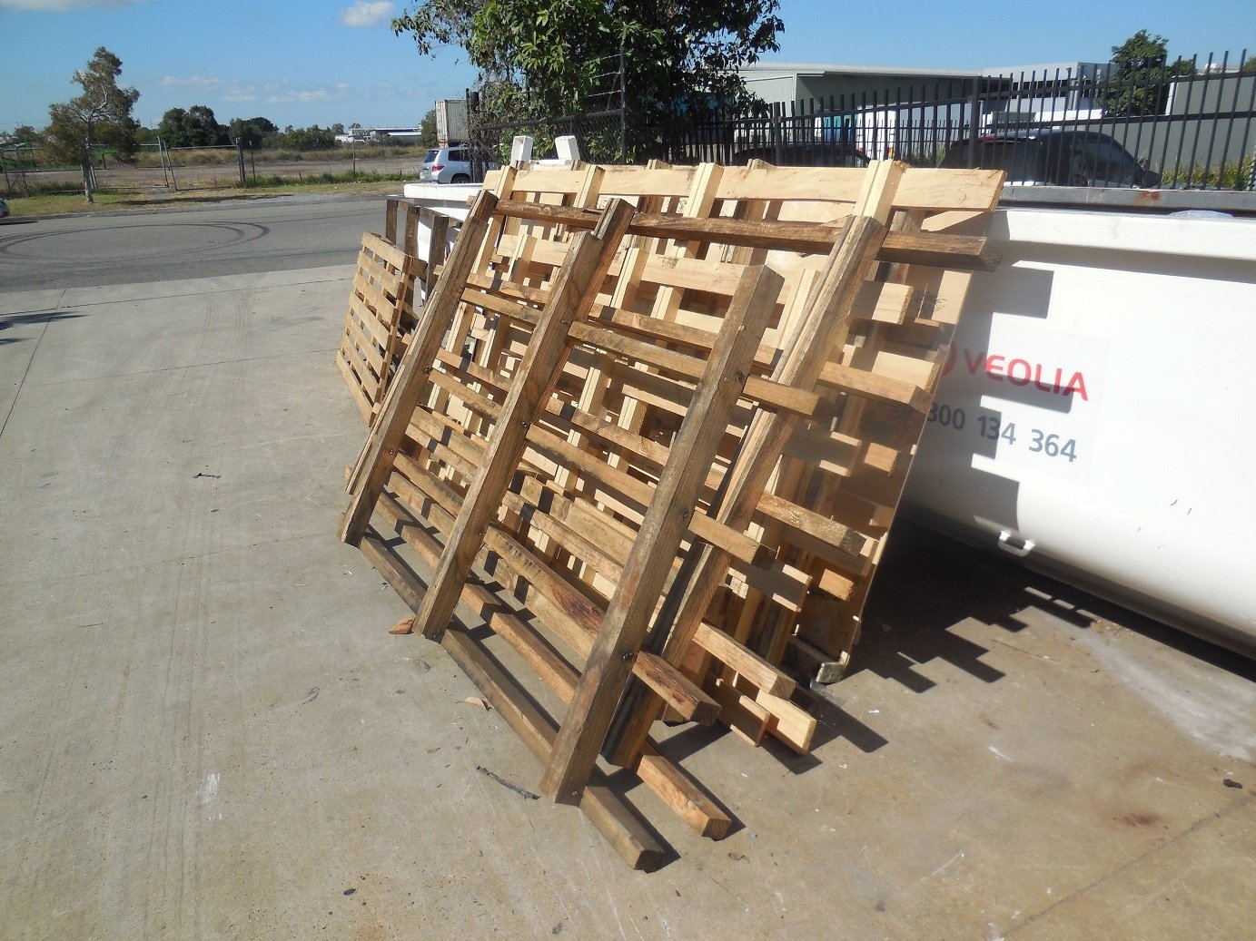 Brisbane Pallet Recyclers Buy and Sell Pallets