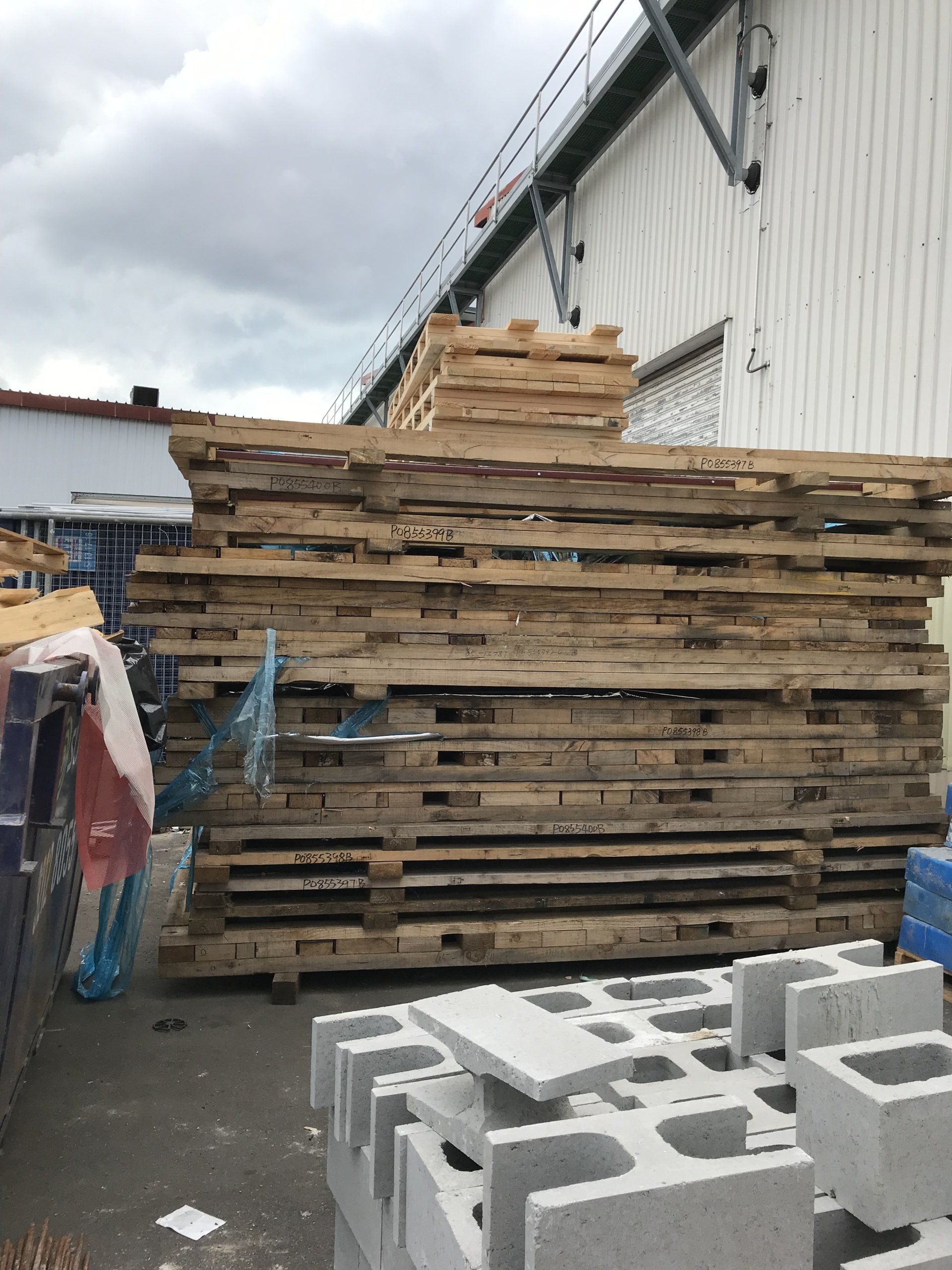 Brisbane Pallet Recyclers Buy and Sell Pallets