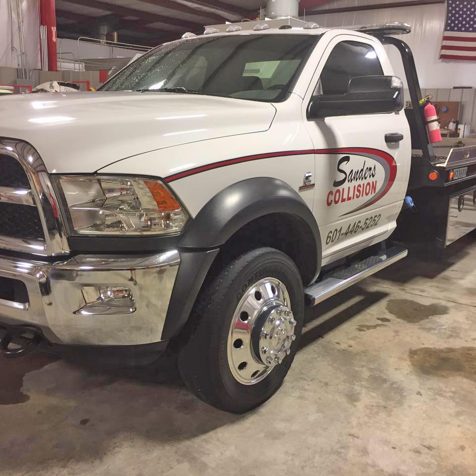 Auto Body Services Sanders Collision in Natchez MS