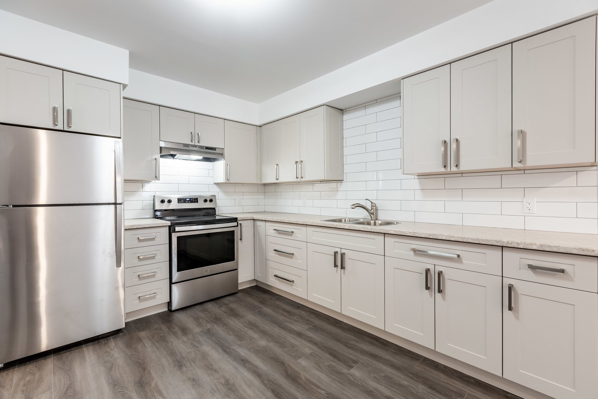 Mirelle & Design Barrie Custom Kitchens &