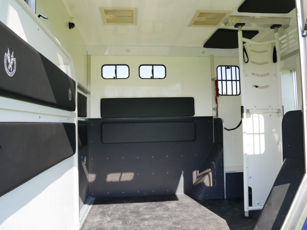 horsebox hire