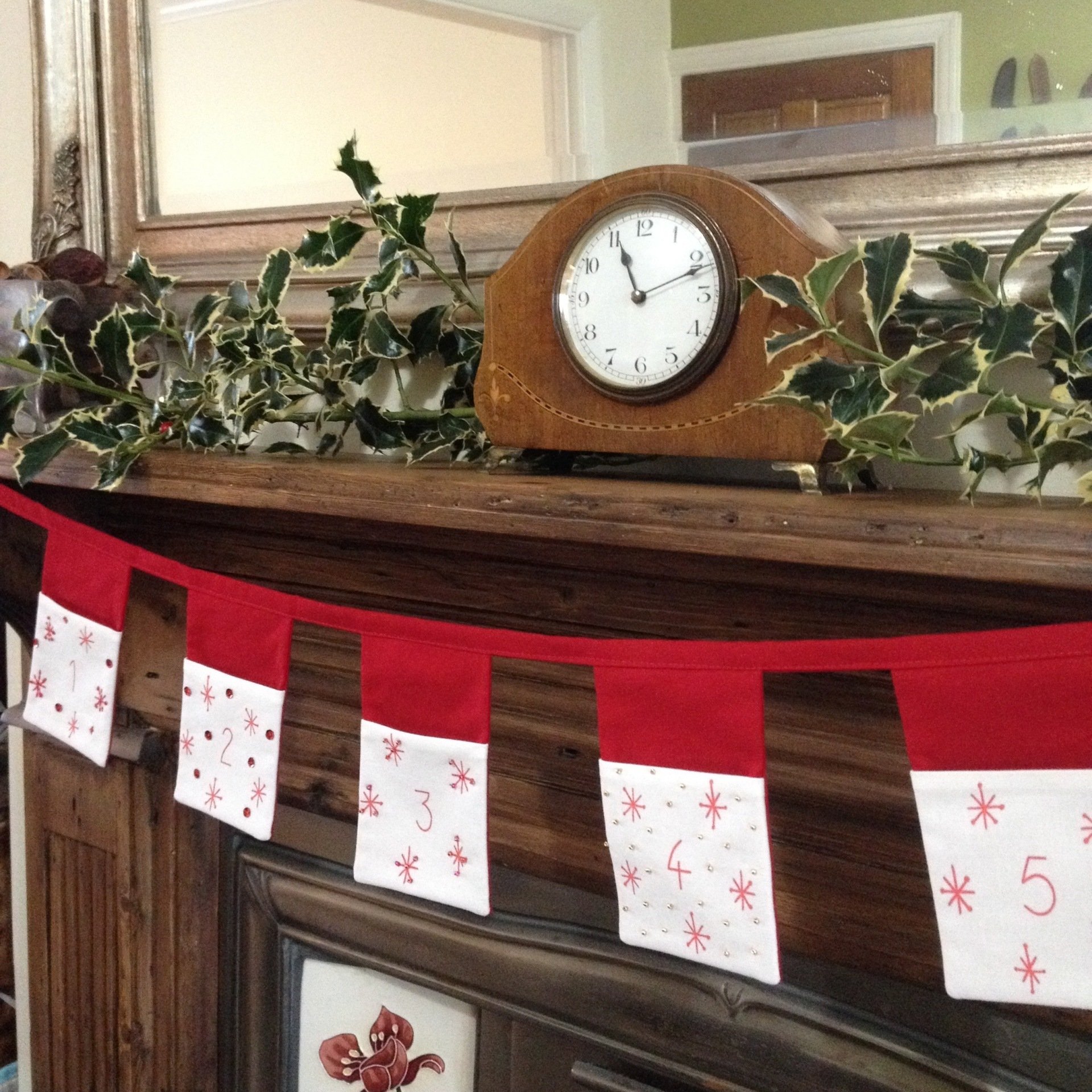 Advent Bunting Tutorial