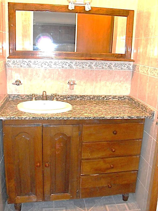 Muebles varios en Flores