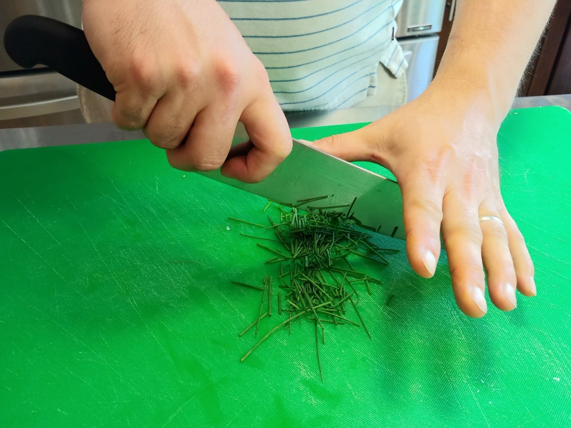 Knife Handling & Cutting Techniques