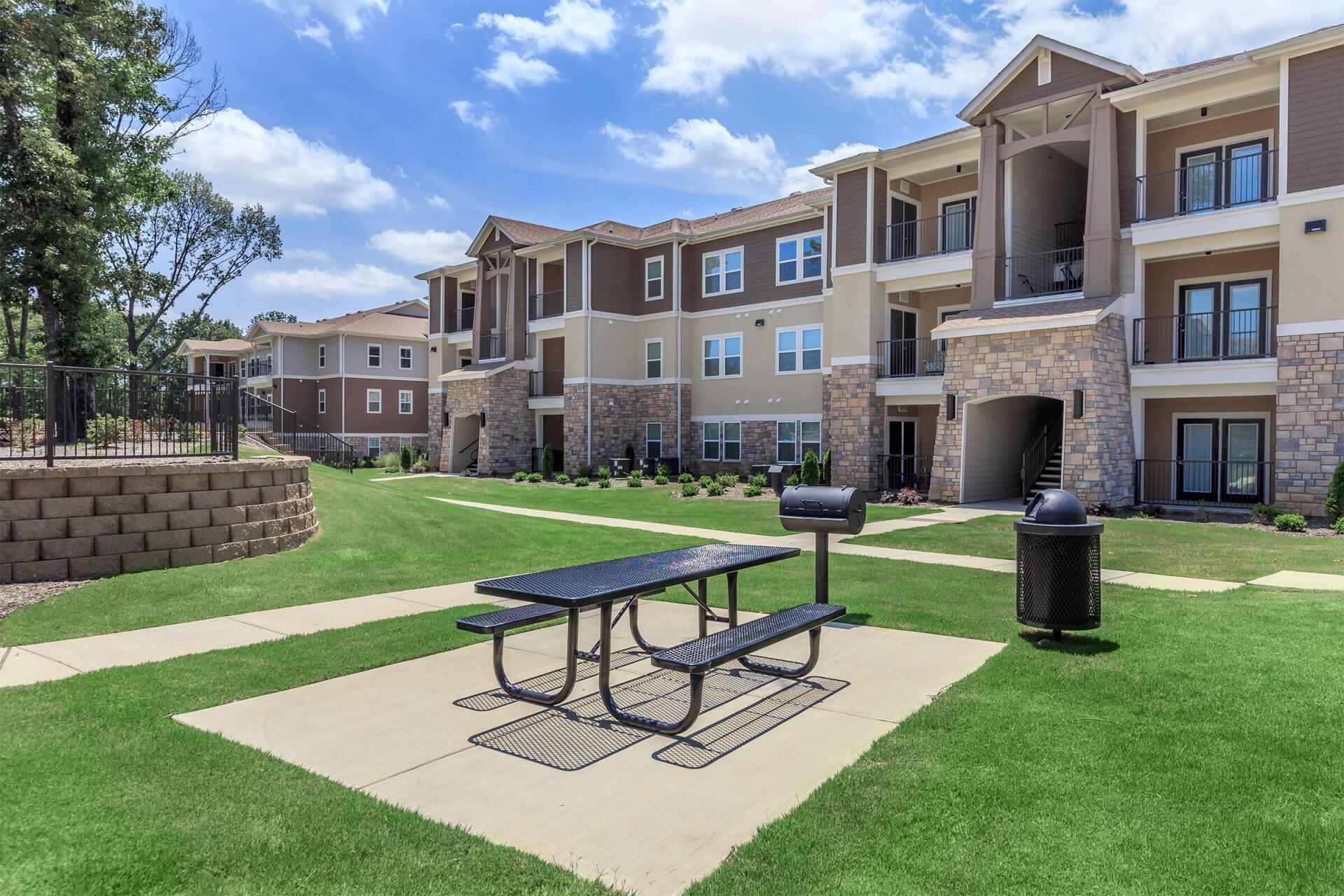 Apartment & Community Photos Memphis, TN DREAM Germantown