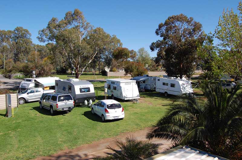caravans parked in in curlwaa