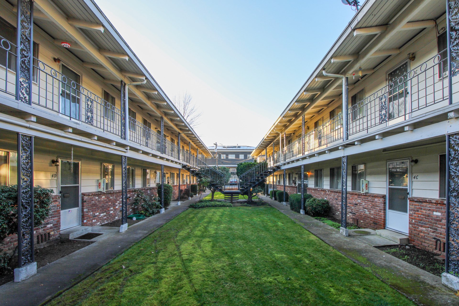 Crown Property Management, Inc. Waldo Terrace Apartments