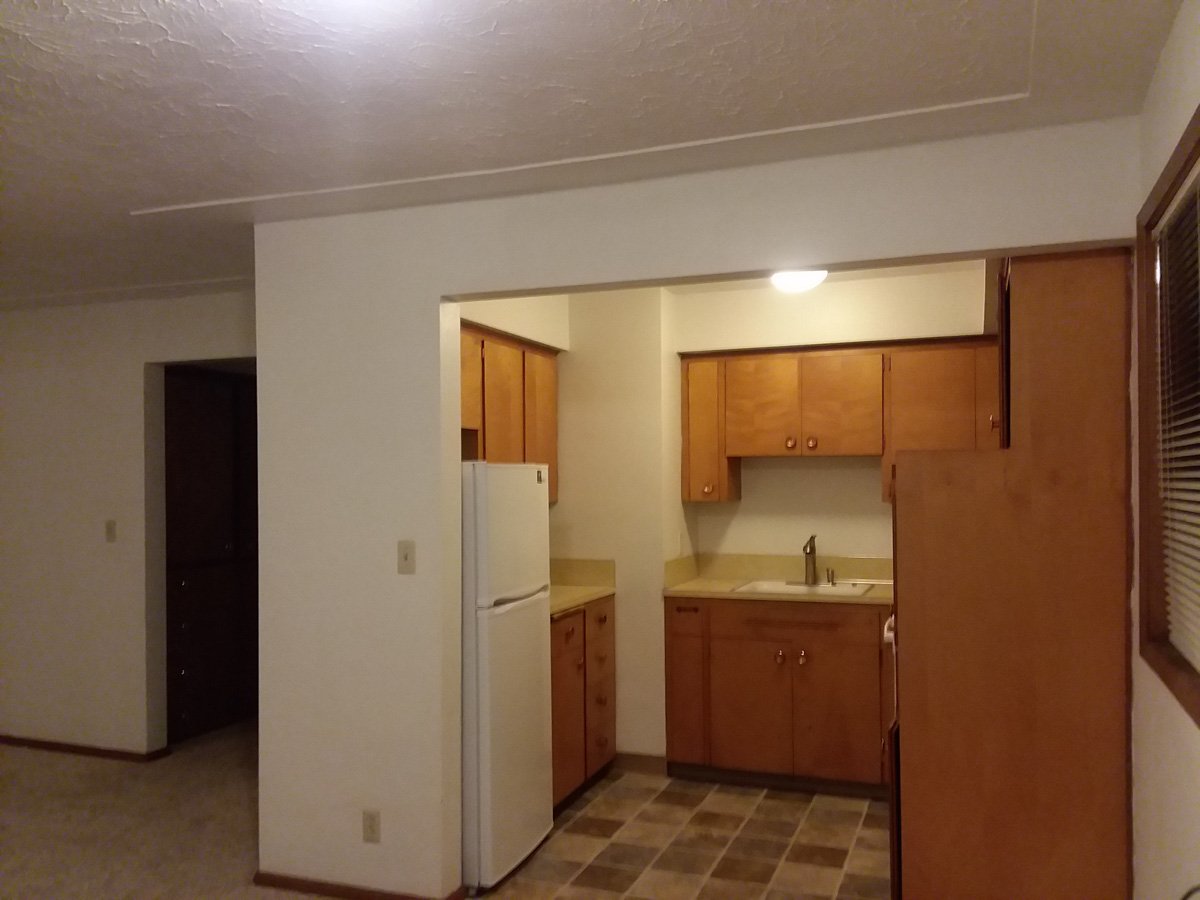 Crown Property Management, Inc. Waldo Terrace Apartments