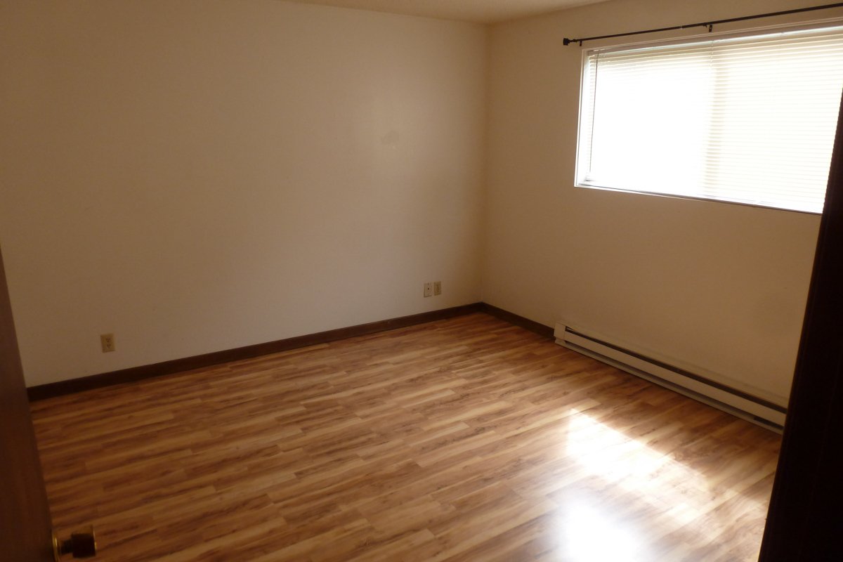 Crown Property Management, Inc. Holly Court Apartments