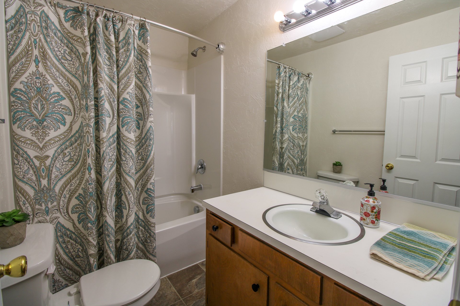 Crown Property Management, Inc. Waldo Terrace Apartments