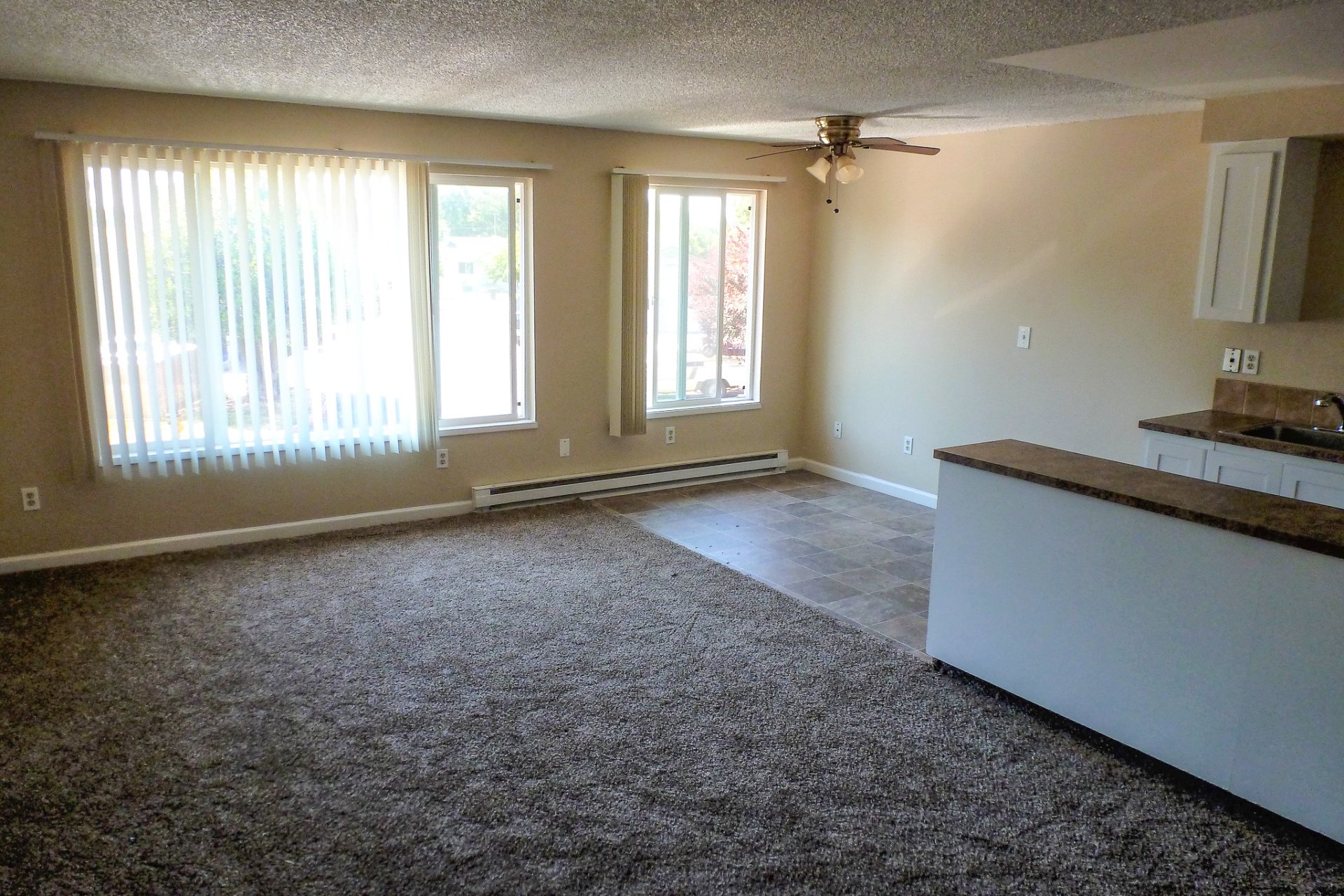 Crown Property Management, Inc. Murphy Manor Apartments