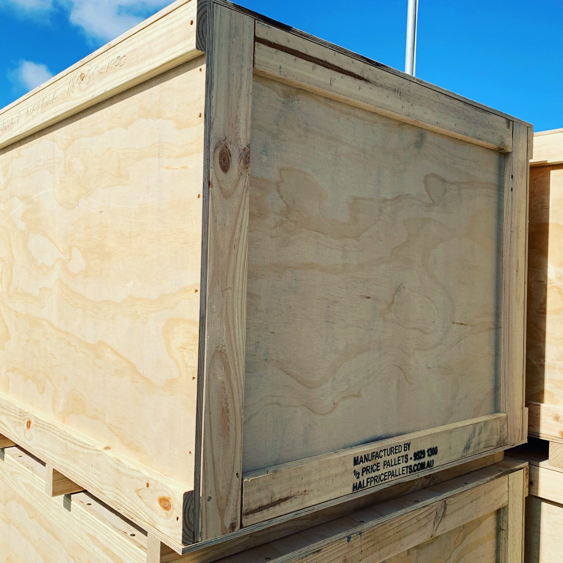Shipping Crate Distributor in Perth 1/2 Price Pallets