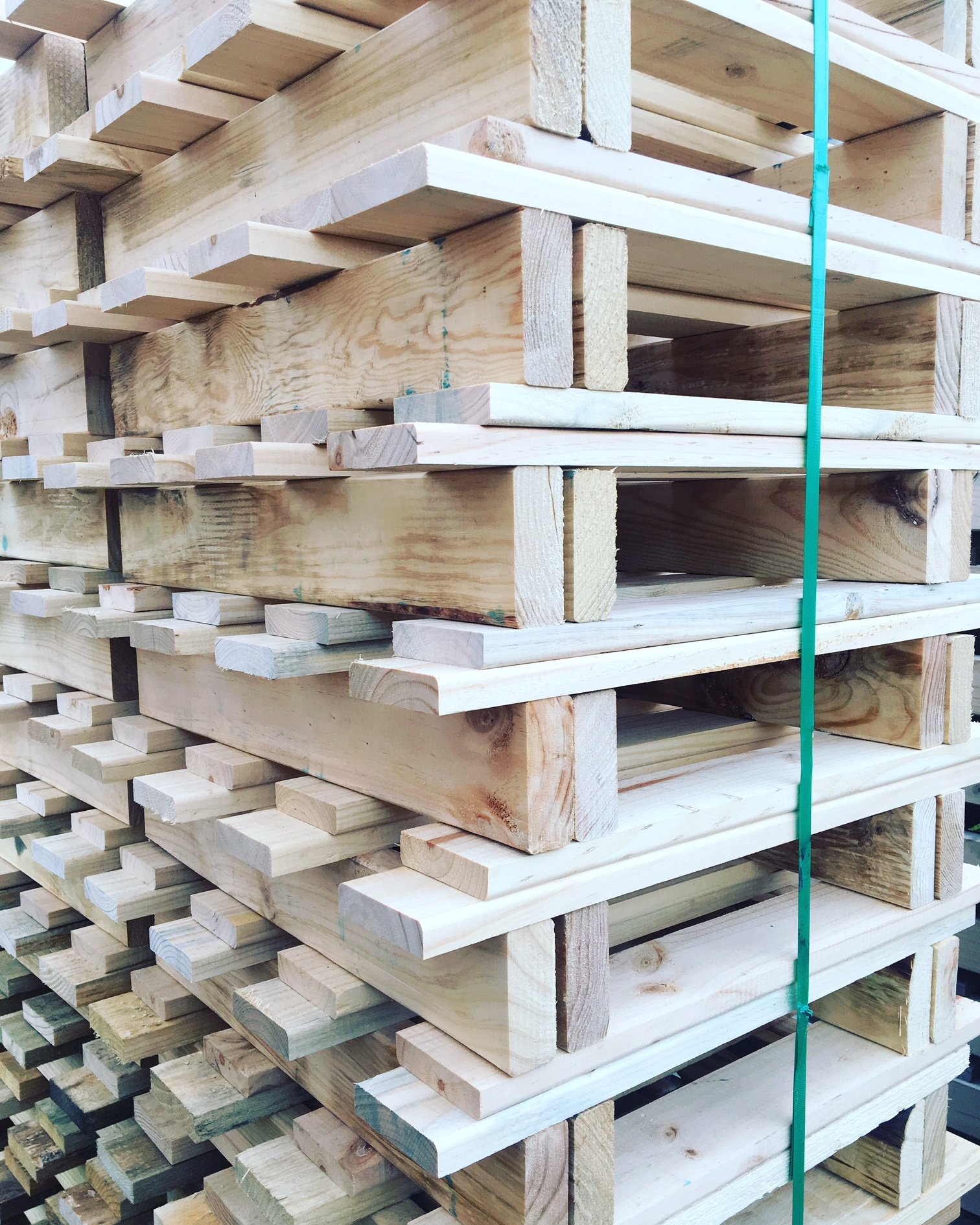 Wooden Pallets Suppliers in Perth 1/2 Price Pallets