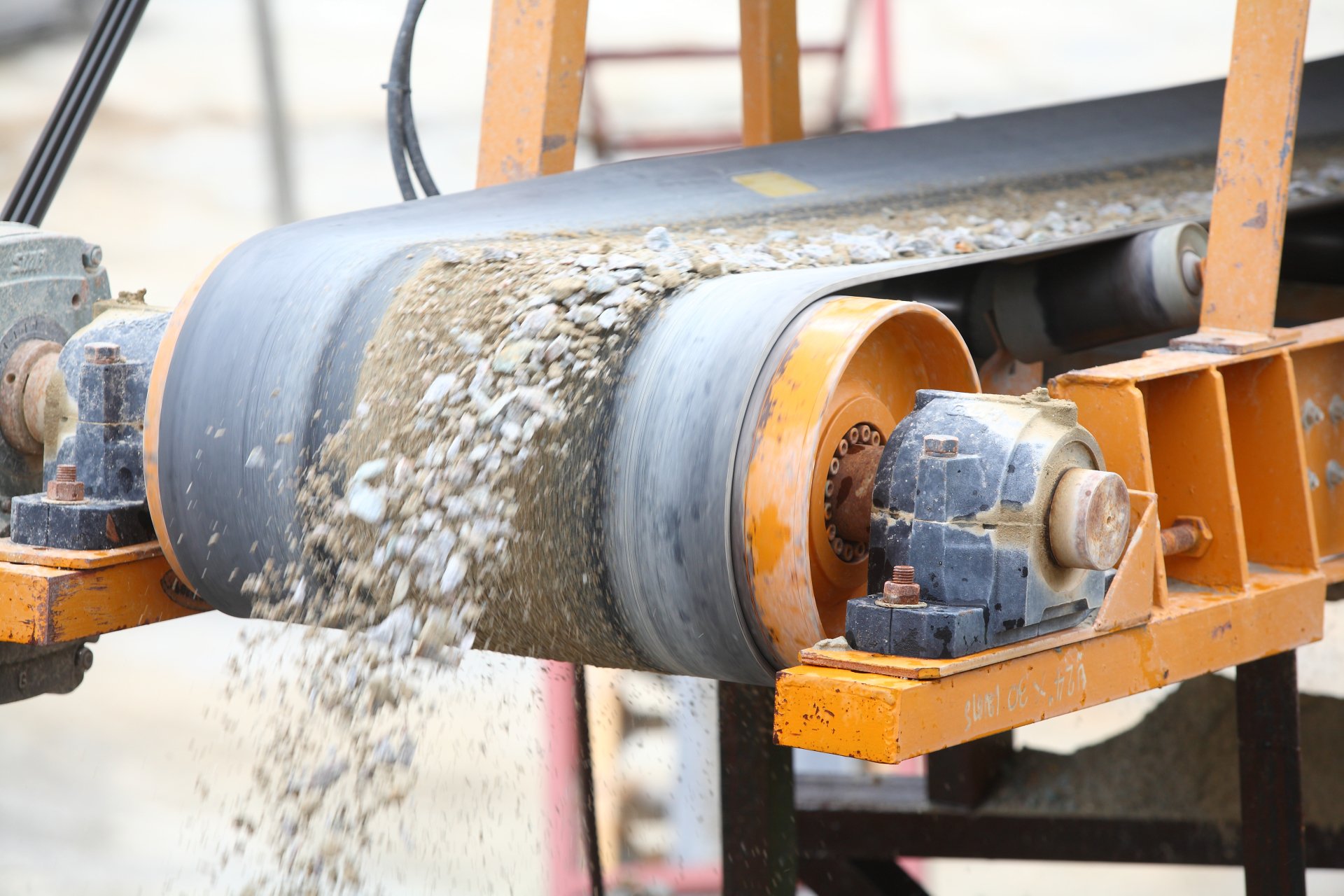 Sectors Luton Engineering