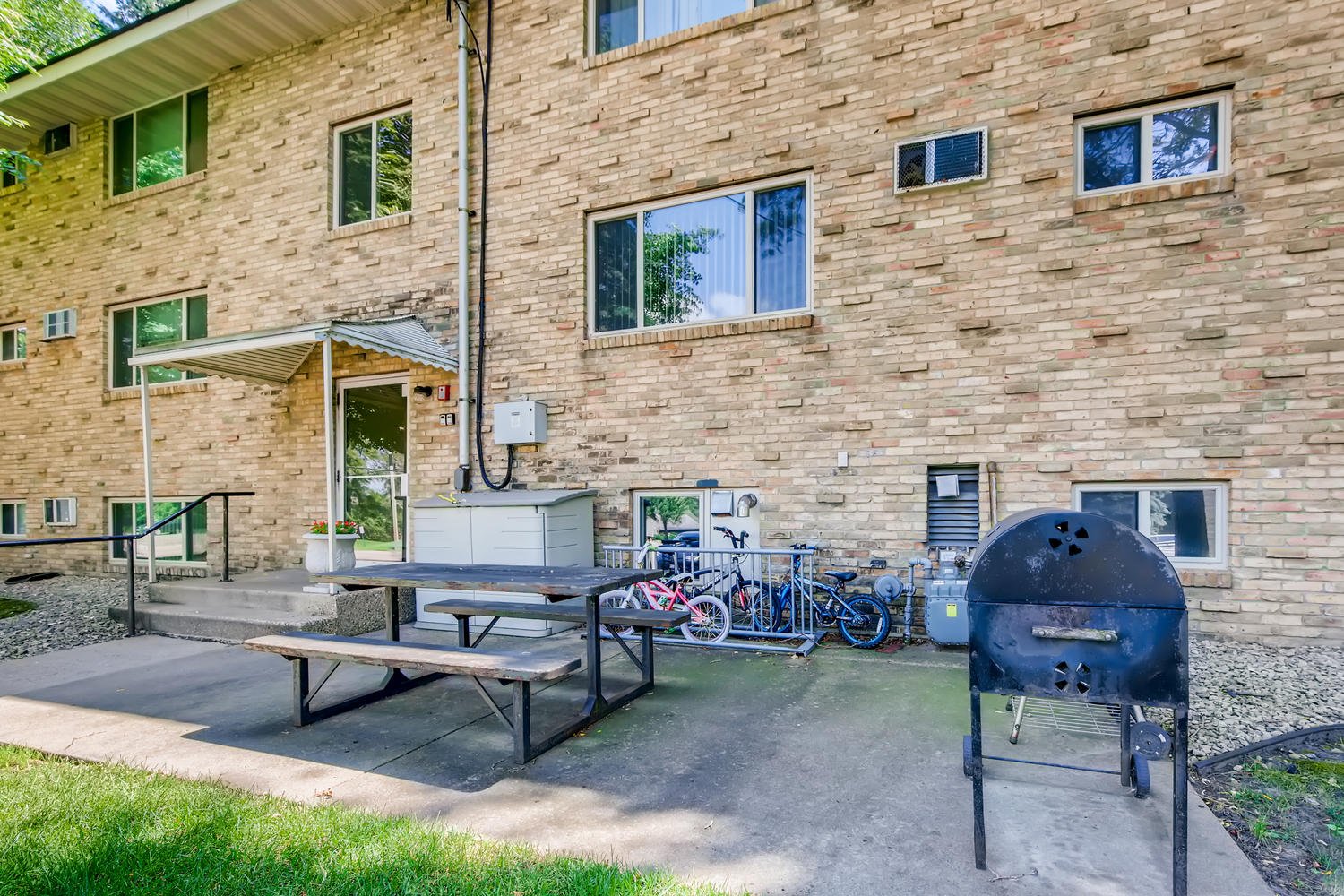 SHAKOPEE AVENUE SHAKOPEE BELVEDERE PROPERTIES