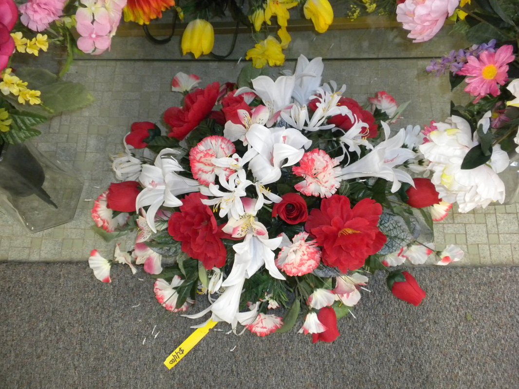 Wharton's Flowers & Gifts About Us