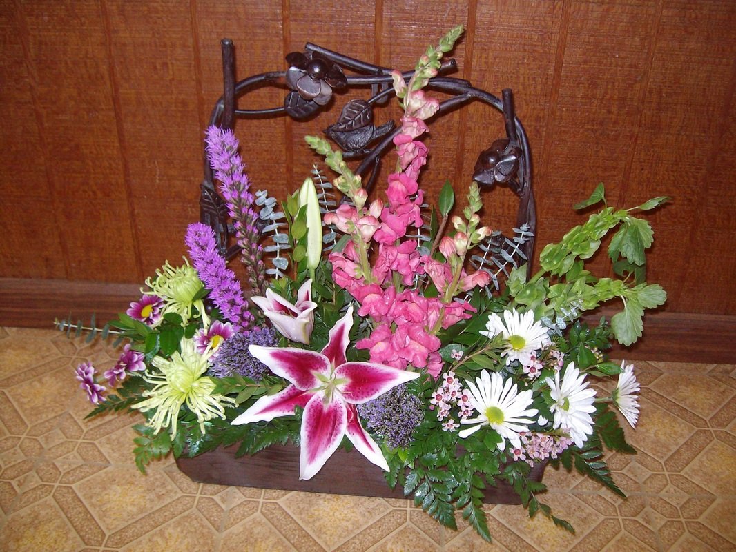 Wharton's Flowers & Gifts | About Us