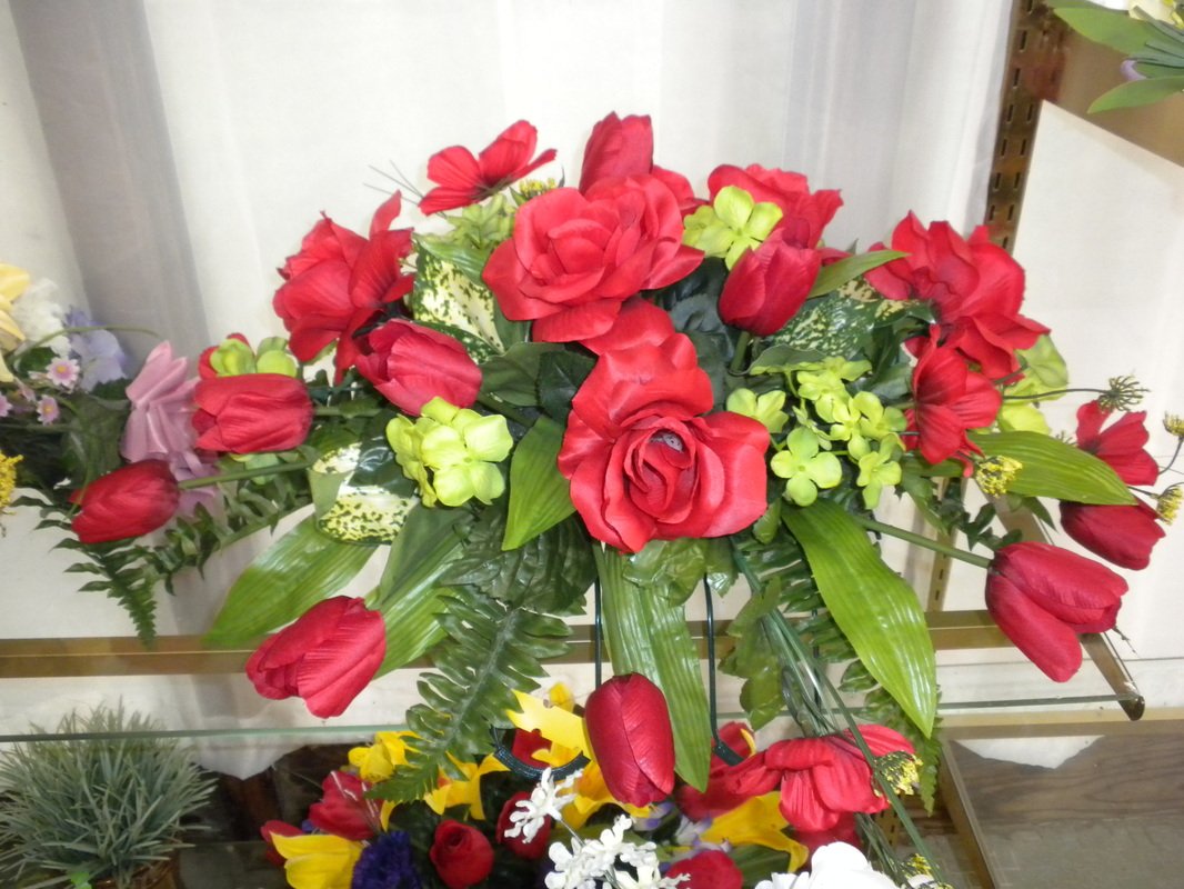 Wharton's Flowers & Gifts | About Us