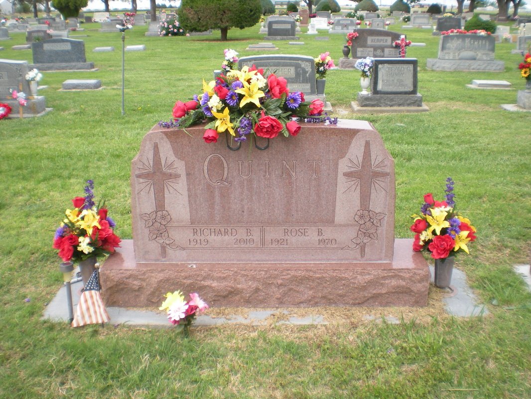 Wharton's Flowers & Gifts | About Us