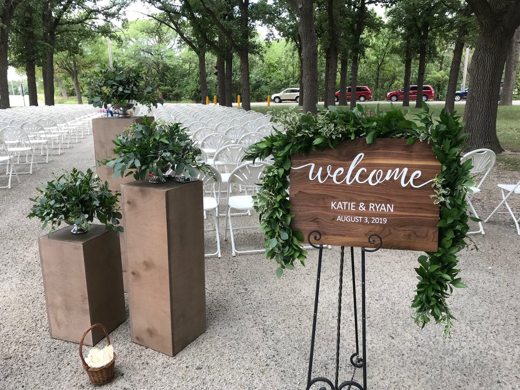 Wharton's Flowers & Gifts | About Us