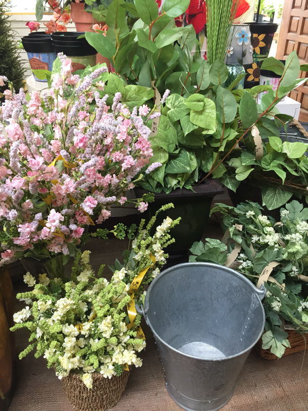 Wharton's Flowers & Gifts | About Us