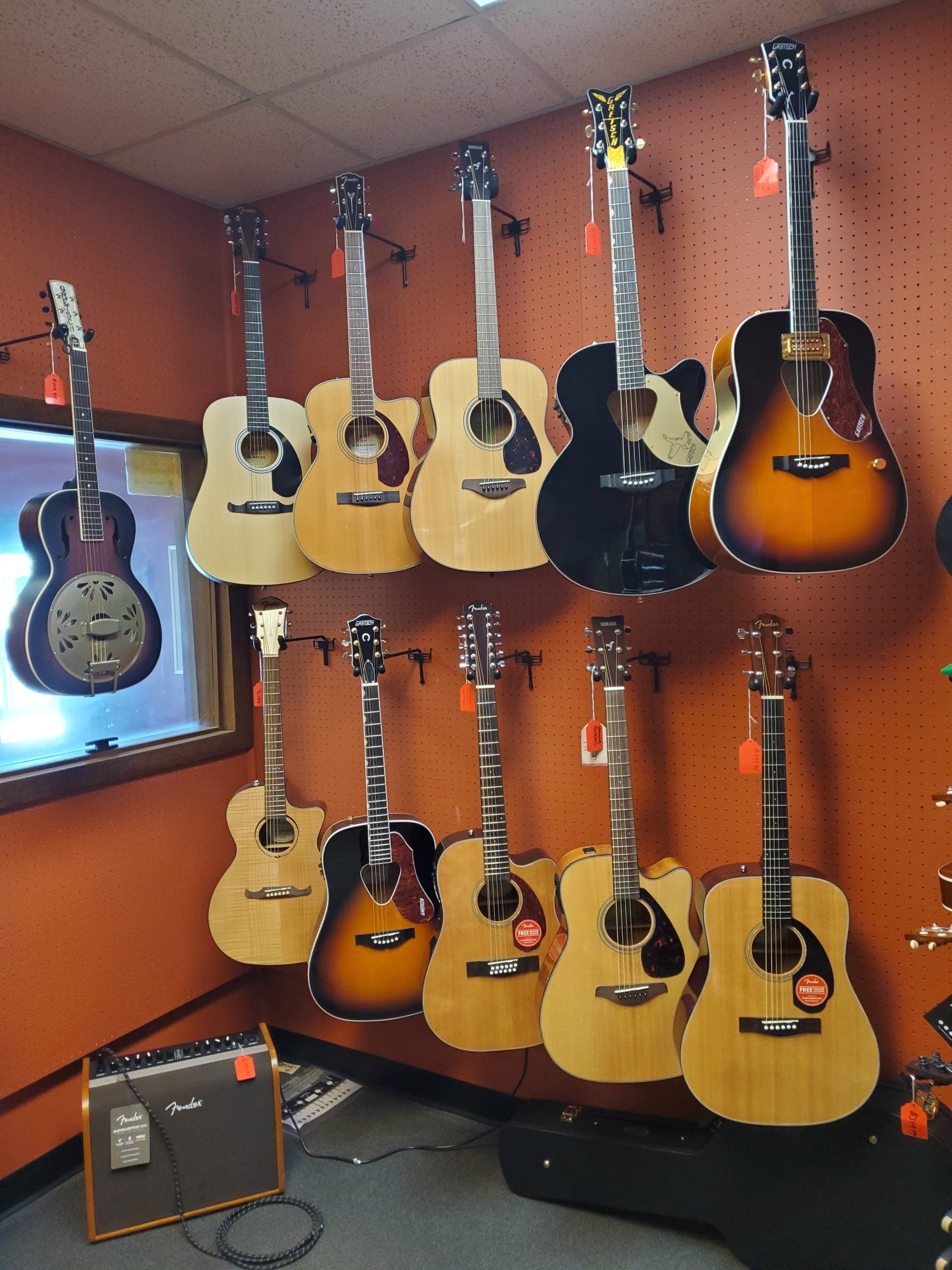 New and Used Acoustic Guitars. Fender Acoustic Guitars, Yamaha Acoustic Guitars