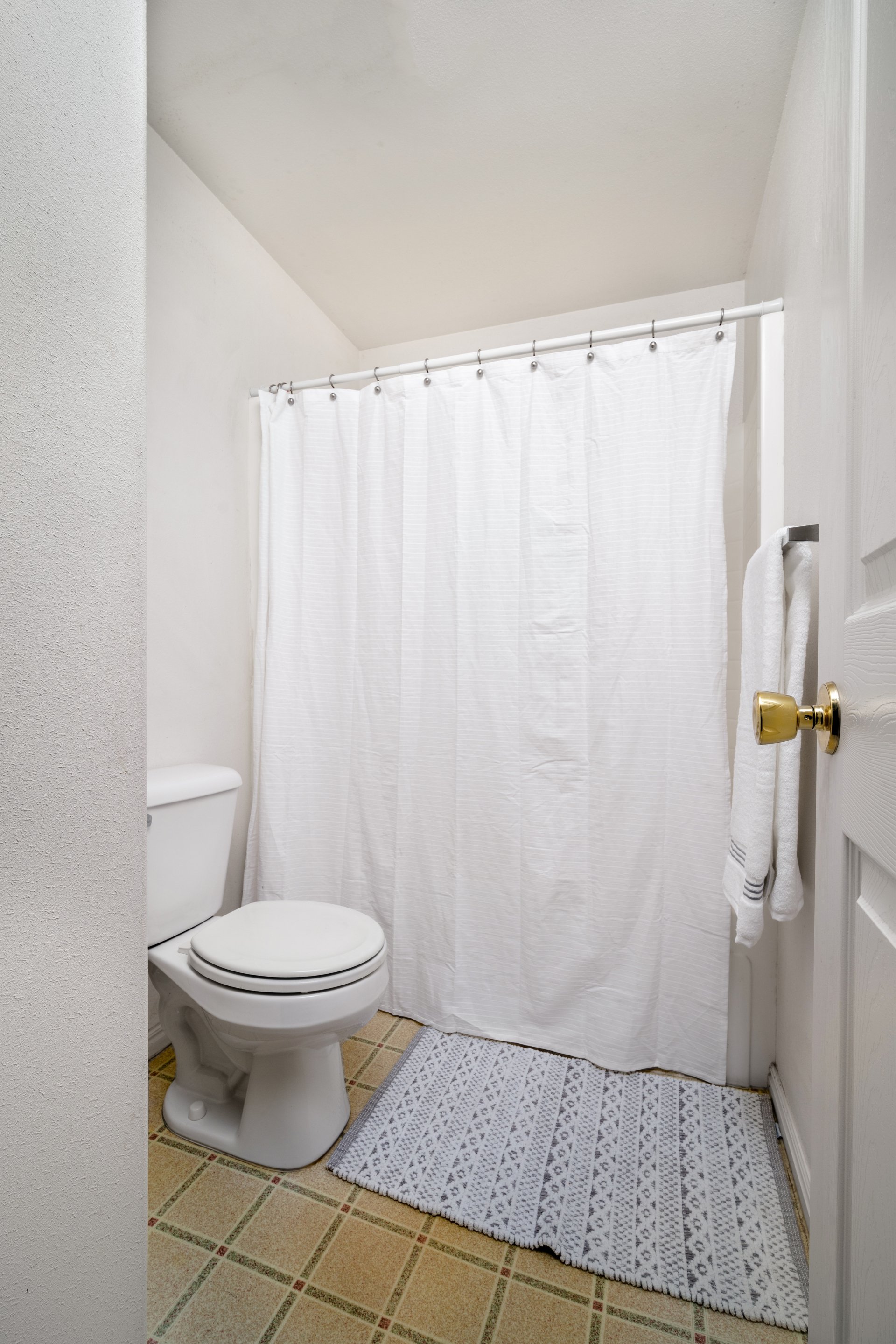 Seasons South Apartments Off Campus Property Management