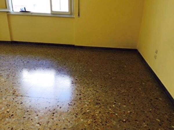 Pulizia e trattamento pavimenti professionale firenze leo & max Pavimento in graniglia di marmo
