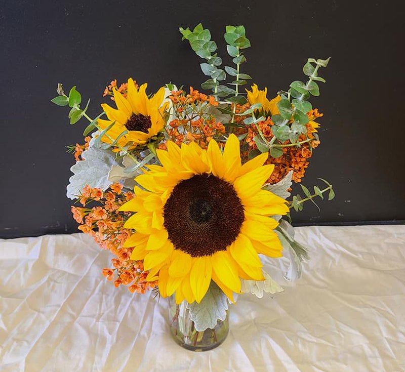 Flower Bouquets Junction City, KS Muddy Creek Flowers & Gifts