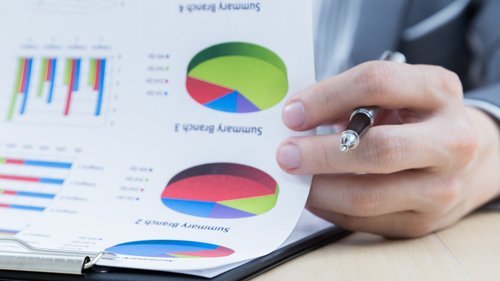 professional North Shore tax accountant preparing financial statements