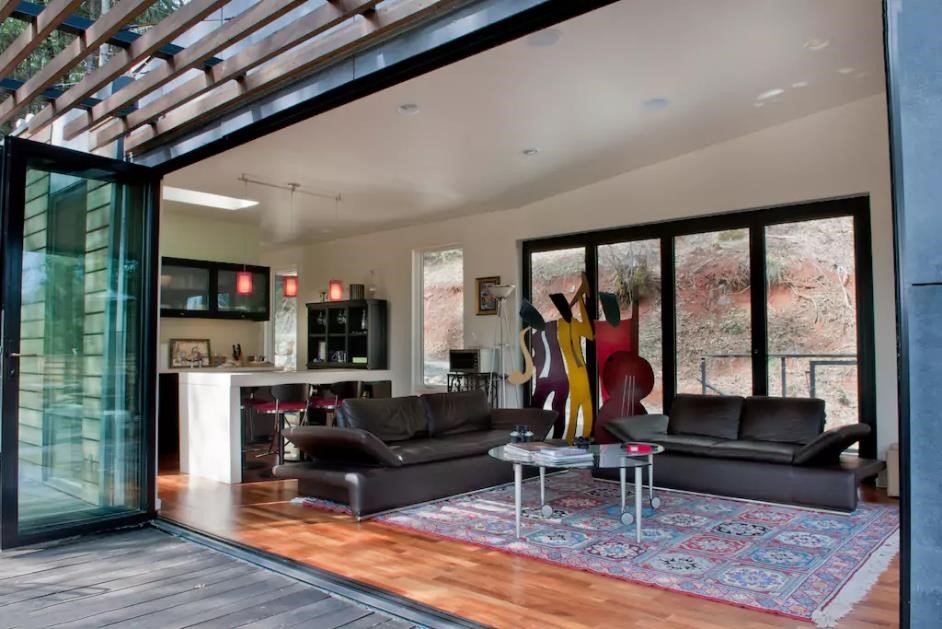 Green off grid Airbnb