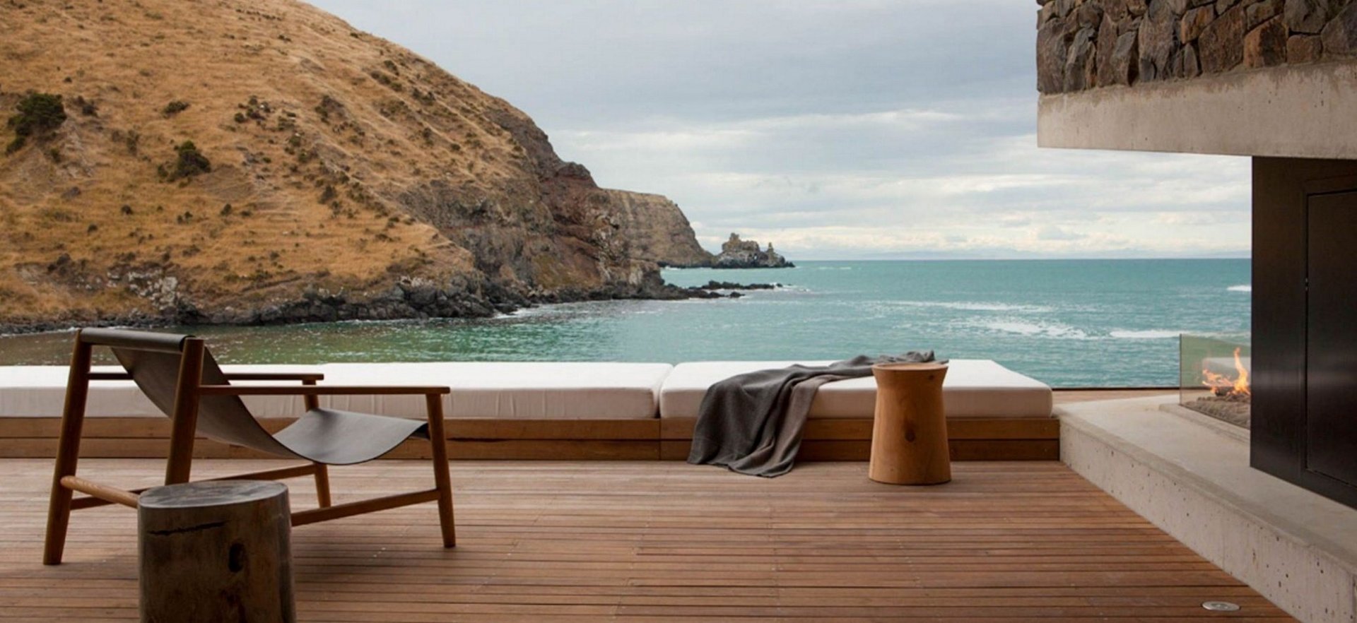 Gumboot luxury on the Scrubby Bay waterfront Waters edge house