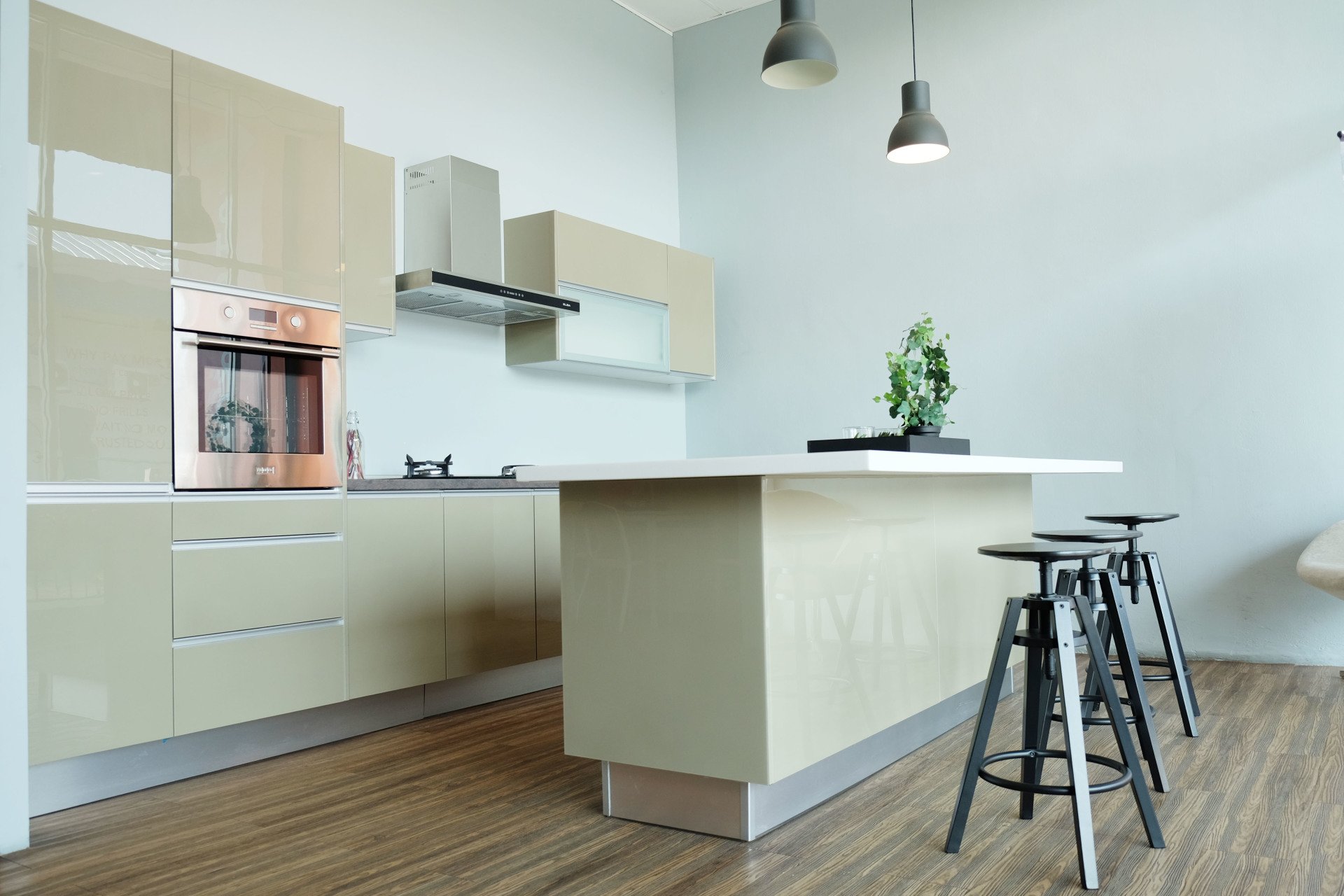 5 Pilihan Material Kabinet Dapur Yang Berbaloi Dan Produktif