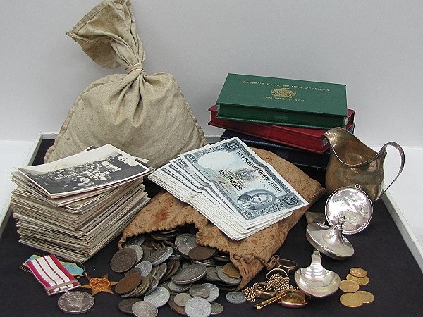 coins and collectables in Auckland