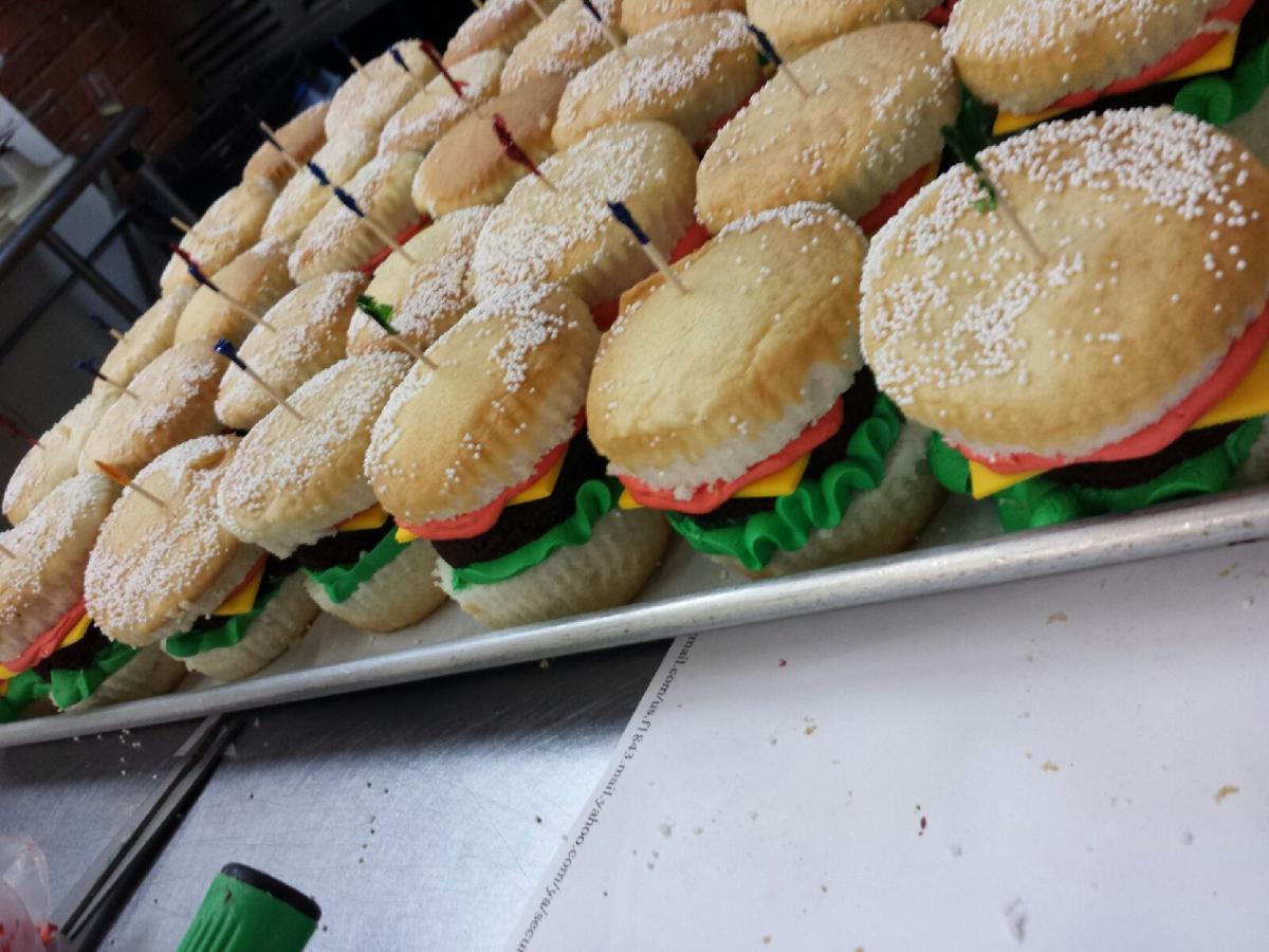 Dallas Affaires Cake Co Dallas, TX Bakery Confections