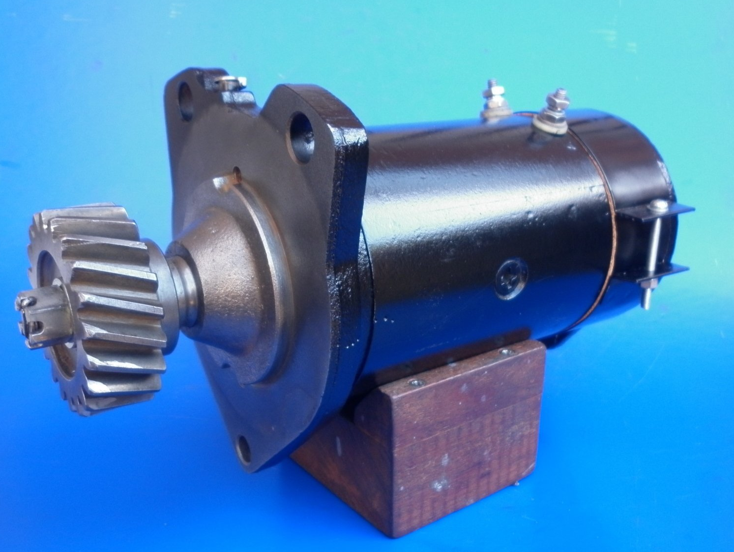 thumbnail image 2 of Lucas Dynamo To Magneto Holding Nut – Fits BSA M20 M21 B31 B32 B34 (1936-58) Part 200569 2 of 6