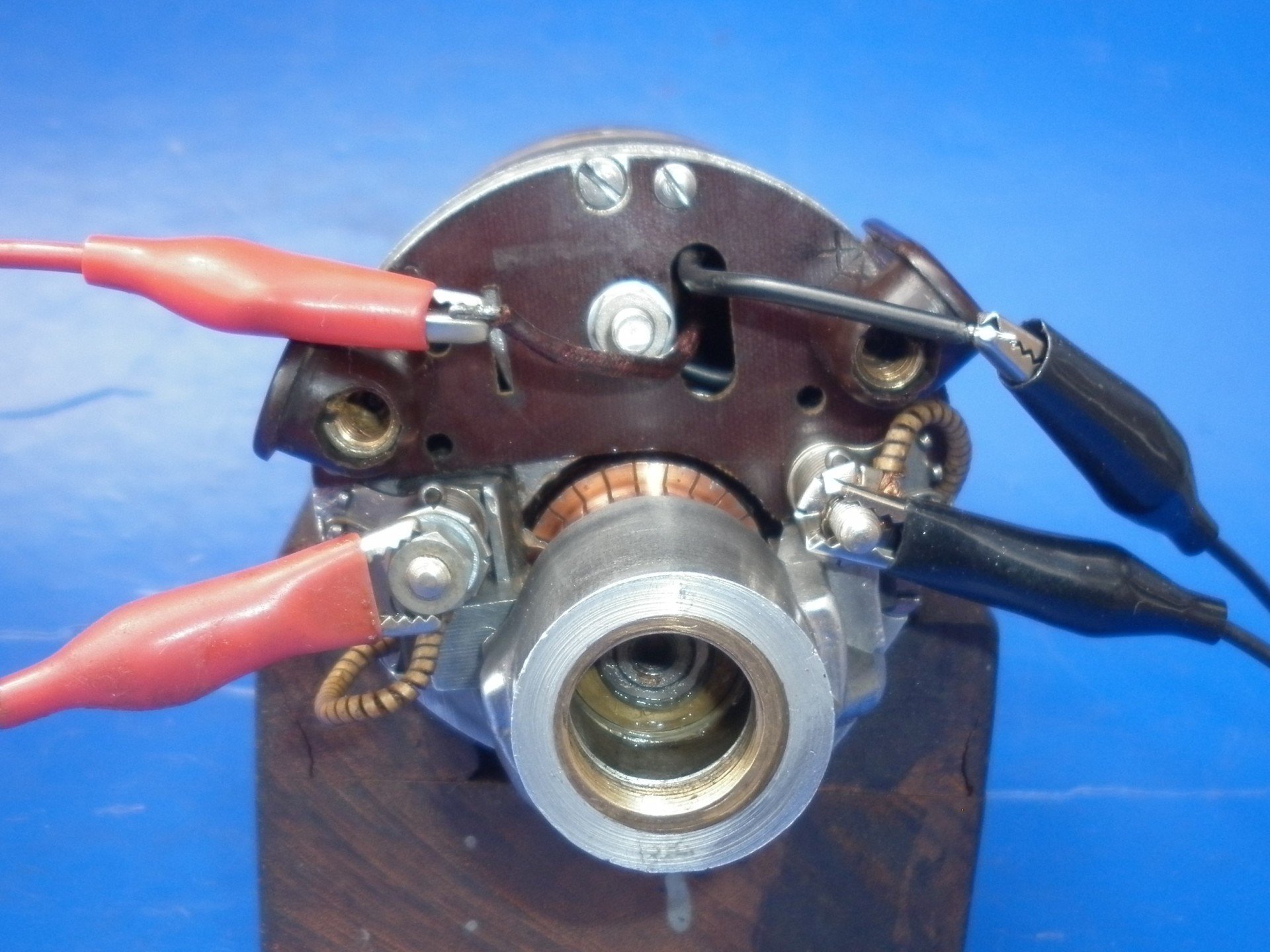 Wiring up 2 Brush Dynamos