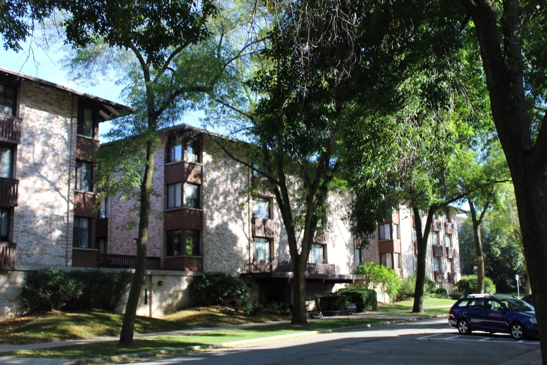 Apartments for Rent in Milwaukee, WI Near UWM