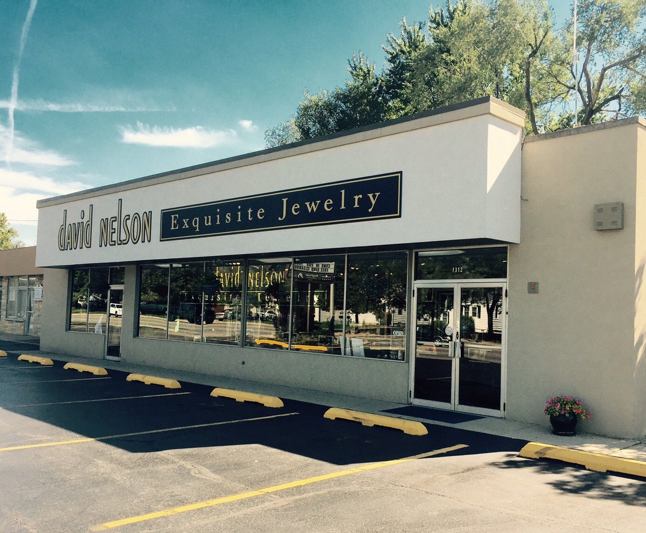 Gallery Pictures our Store David nelson Jewelers Joliet