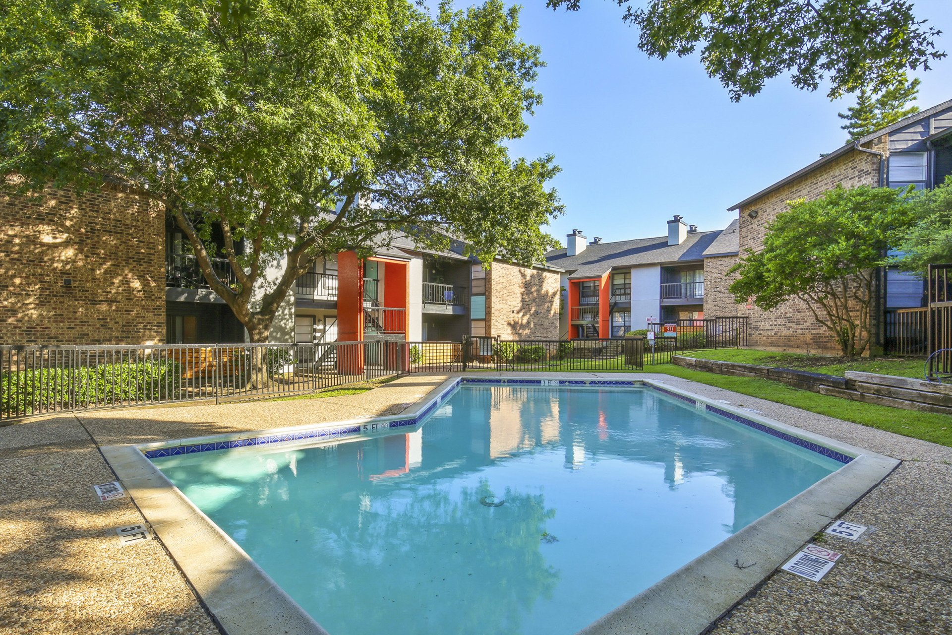 Gallery Aroya Apartments, Dallas TX