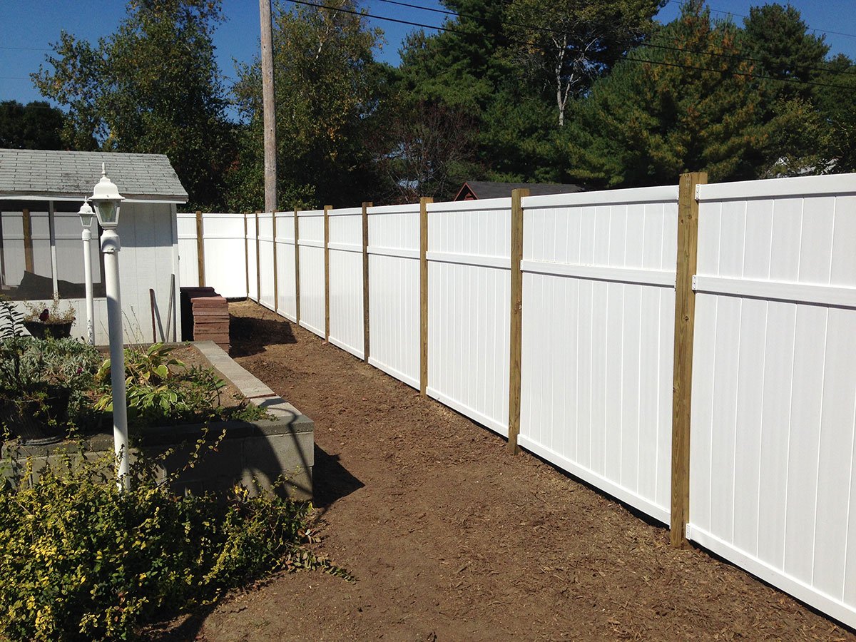 Vinyl, Wood and Aluminum Fence Installation in Buxton | Unique Fence Co.