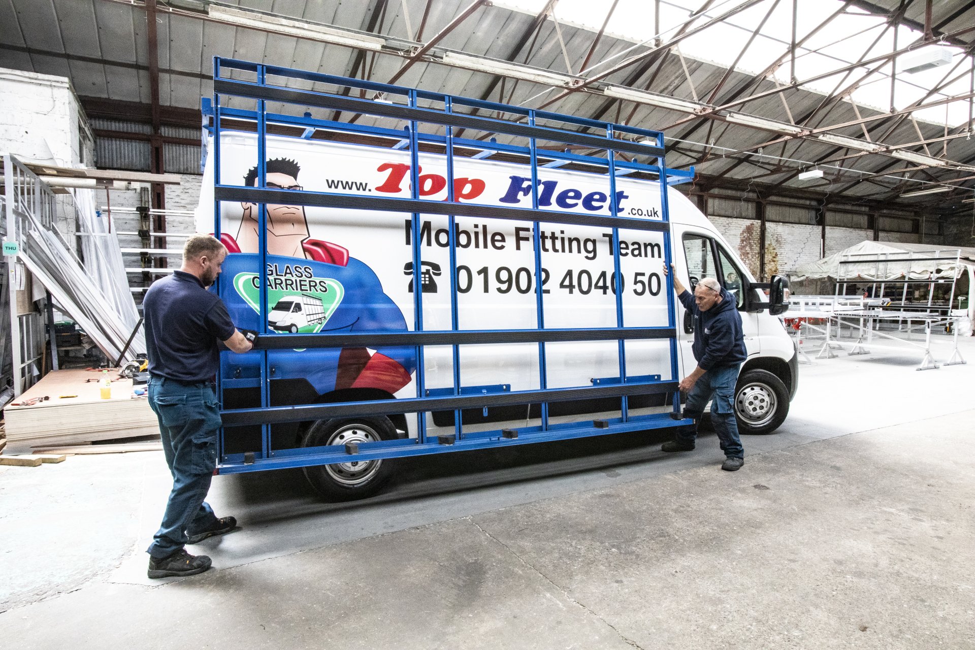 Aluminium roof racks | Top Fleet - The Ultimate Glass Racks